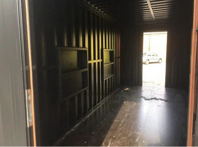 CONTENEDOR DE ENVIO DE 20 PIES CONVERTIDO EN BARRA