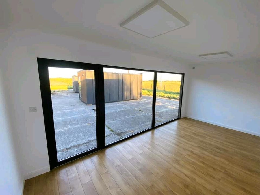 CONTENEDOR DE OFICINA 6X3M
