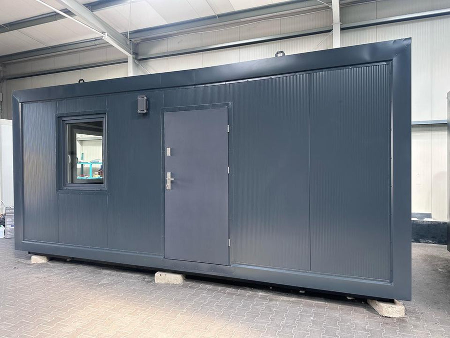 Contenedor oficina con baño y WC 6x2,5m - vista exterior | Sit Partners