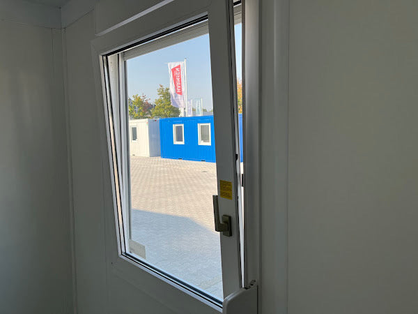 Contenedor oficina 3x2,5m - detalle | Sit Partners
