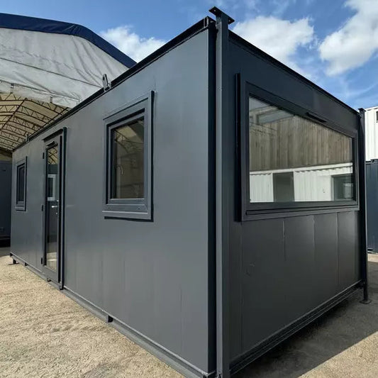 Oficina contenedor 7,3x2,7m - vista exterior | Sit Partners