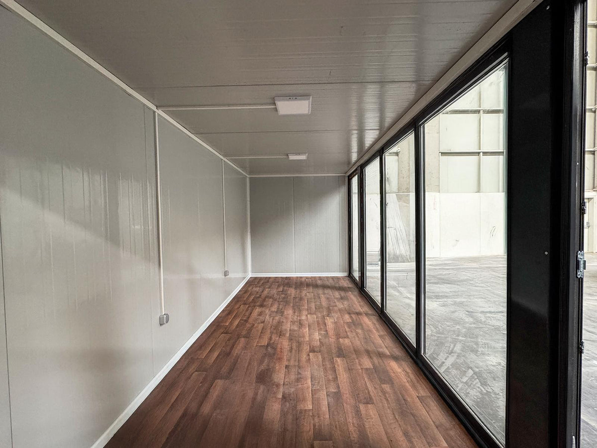 Contenedor de Oficina Modelo Falcón (240x600)