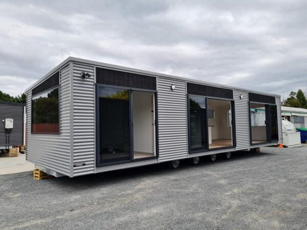 Contenedor movimiento T2 12x4m - vista exterior | Sit Partners