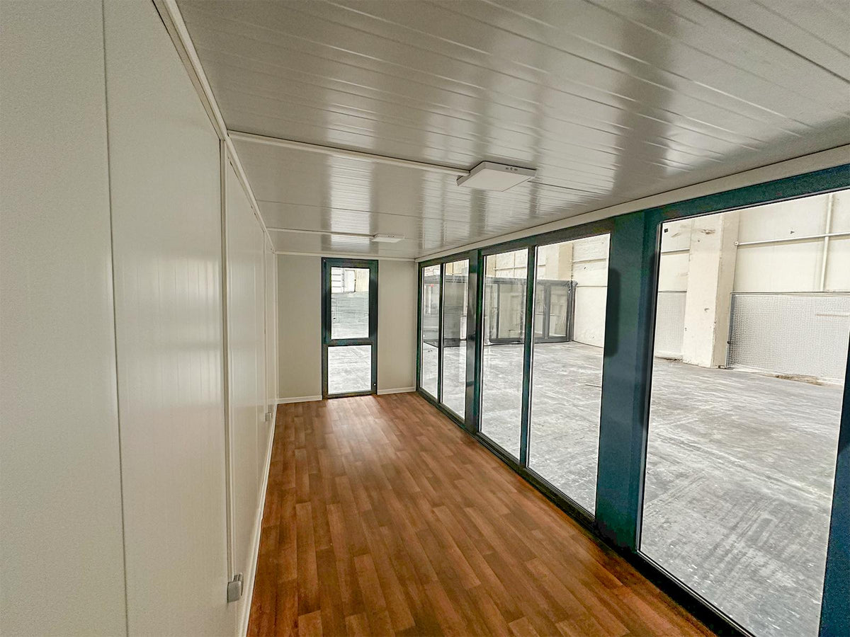 Contenedor de Oficina Modelo Falcón (240x600)