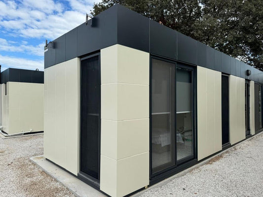 Mini casa residencial - vista exterior | Sit Partners