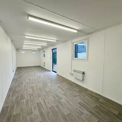CONTENEDOR DE OFICINA 9,7 X 3 M CON PUERTA CORREDIZA