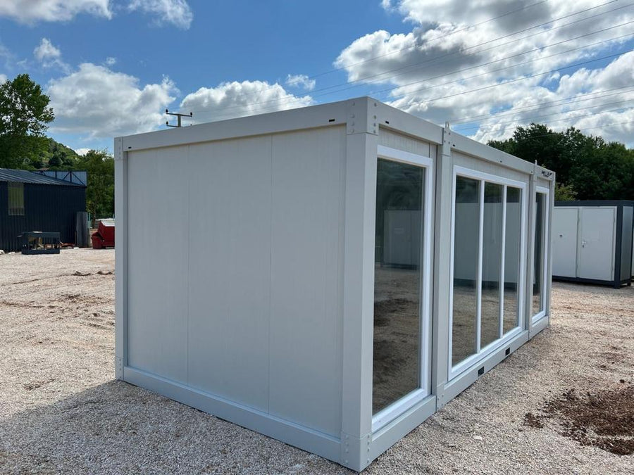 CONTENEDOR DE OFICINA MODELO CASA DE CRISTAL