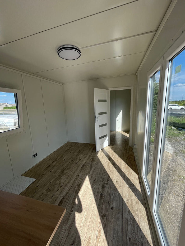 CONTENEDOR HABITABLE 8X3MT