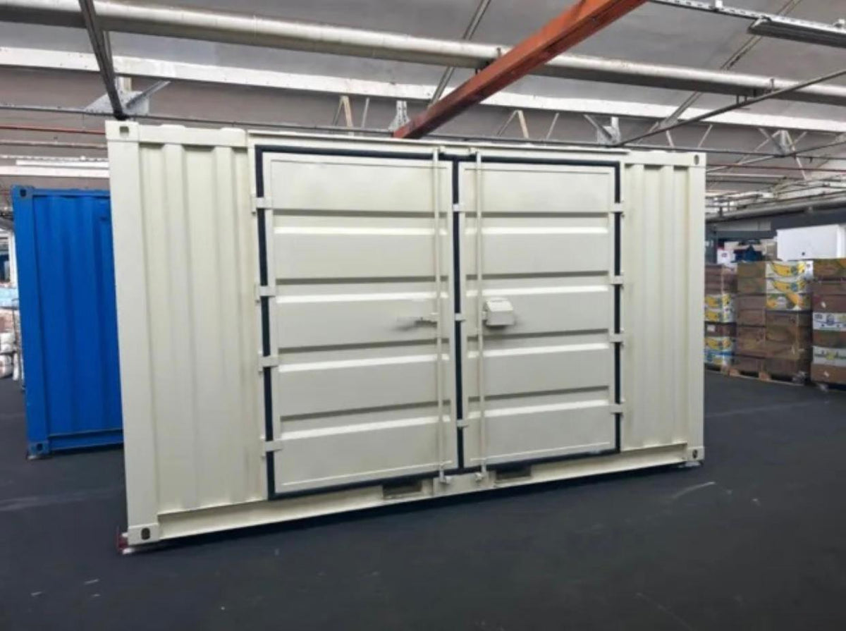 Contenedor seminuevo 15 pies blanco - vista exterior | Sit Partners